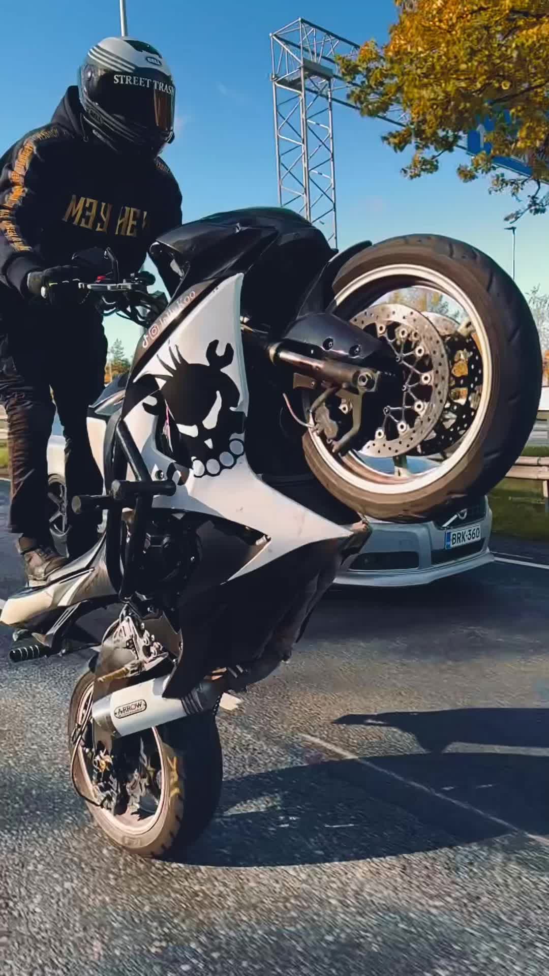 @JalluKoo