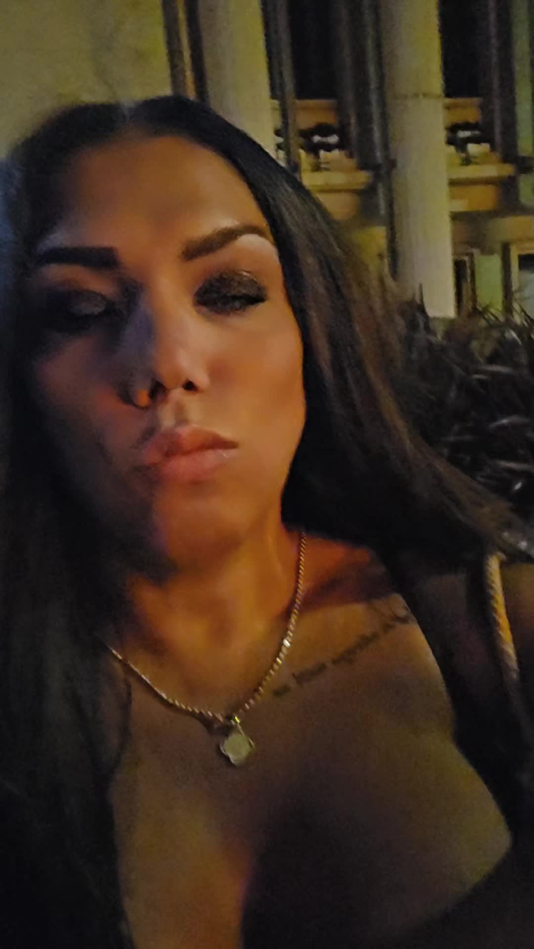 @Roza Vanessa
