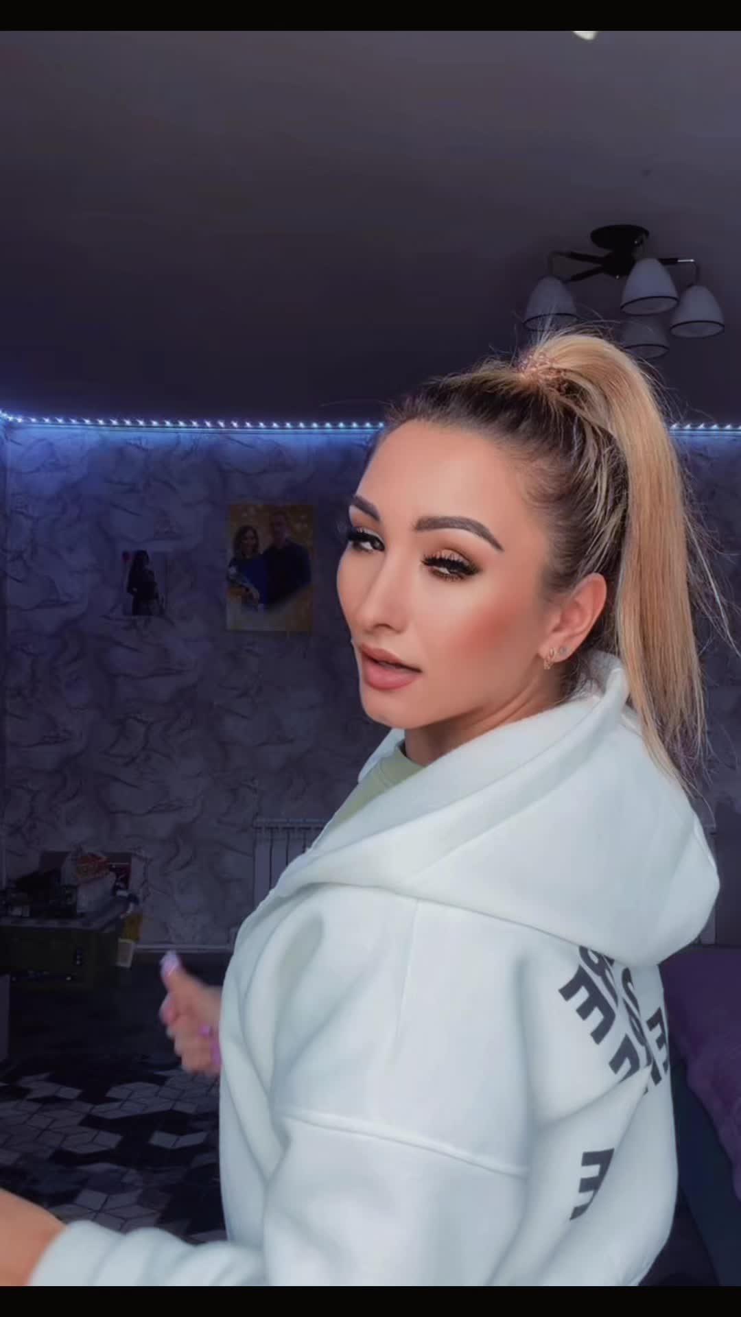@🤍 𝐵𝑒𝓁𝑜𝓈𝓃𝑒𝓏𝒽𝓀𝒶 💙