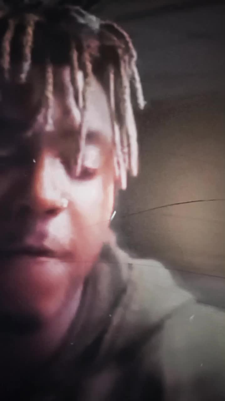 @YNWRLD 999 𖣂
