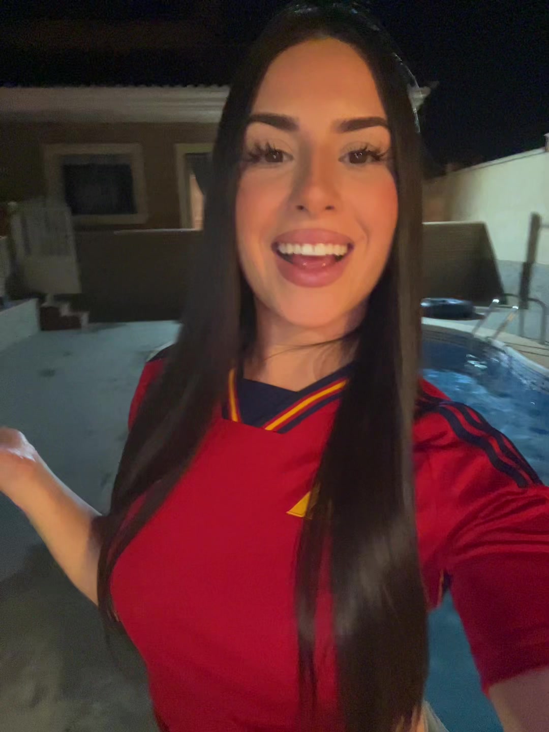 @carmenbrads