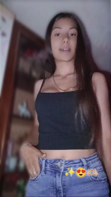@💜𝔐𝔬𝔫𝔶𝔠𝔞(♡-_-♡)💜