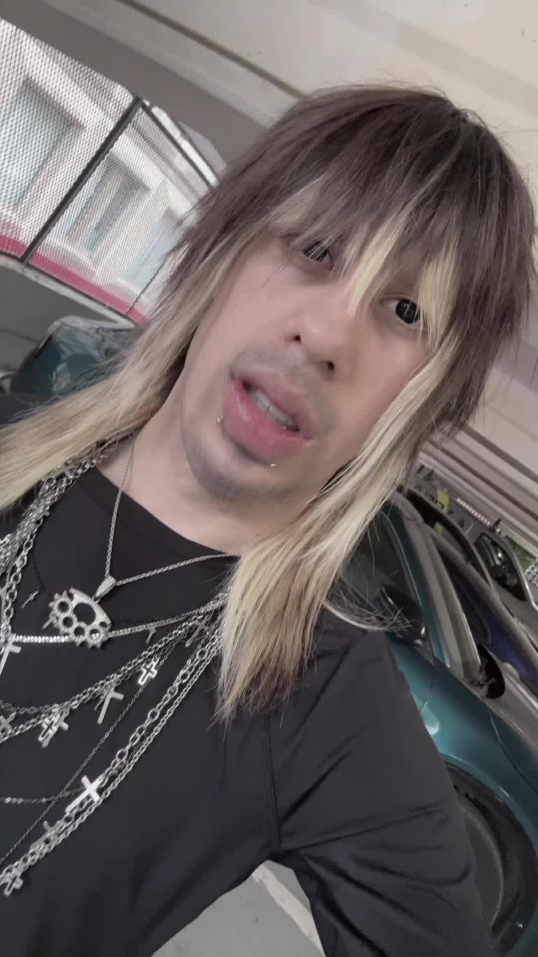 @๐น๐๐๐