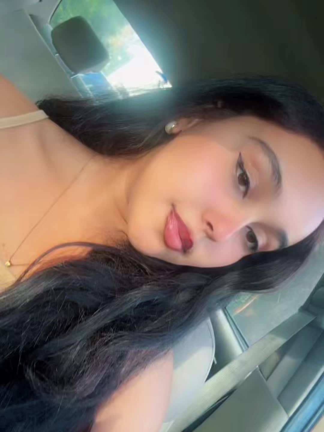@Princess Bee 🐝
