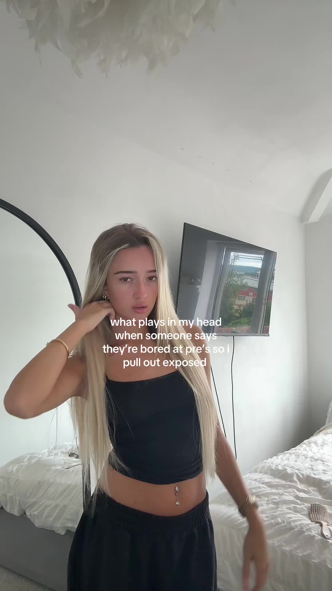 @livhowellll