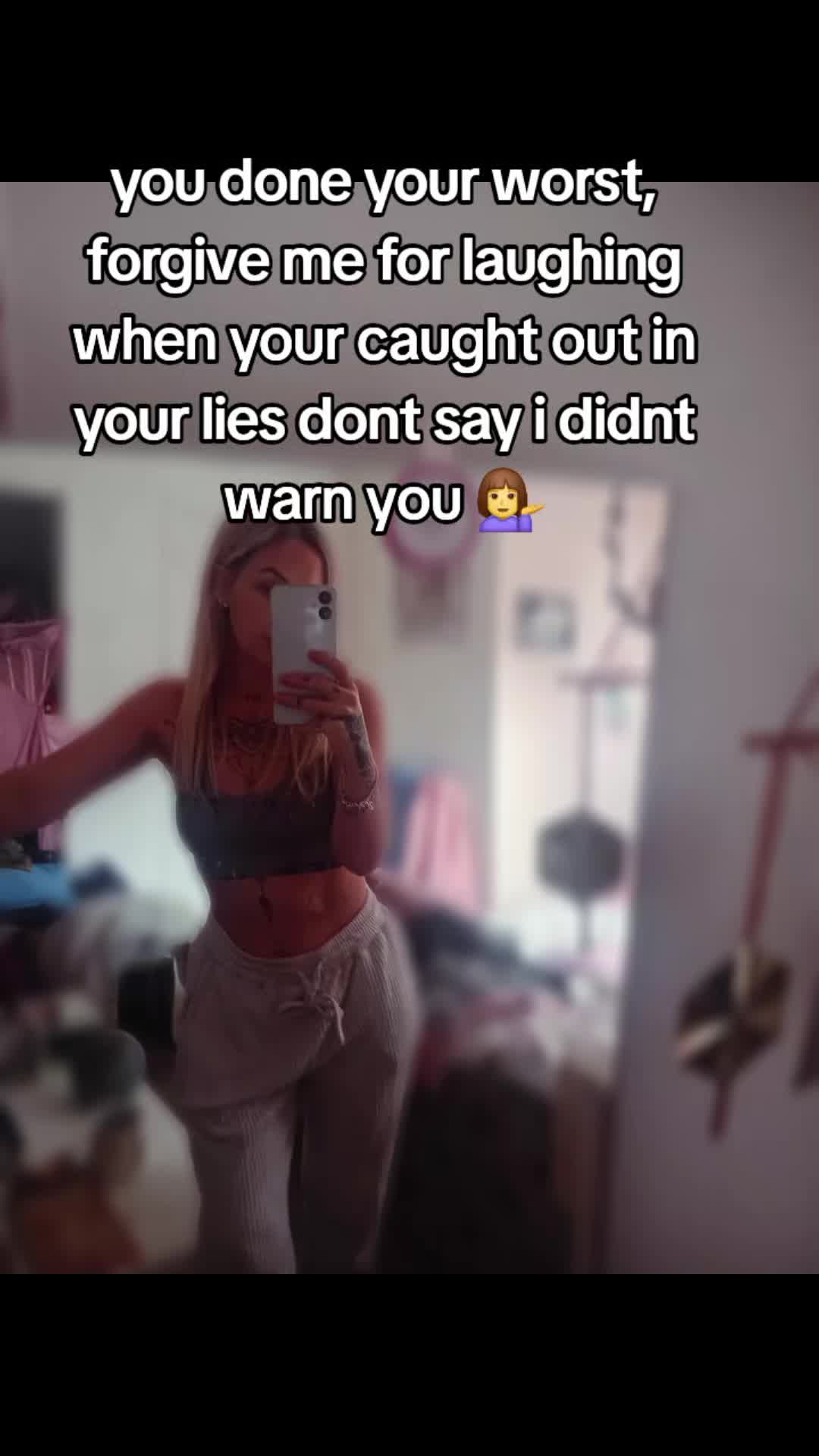 @Danielle Robertson🍒🦋