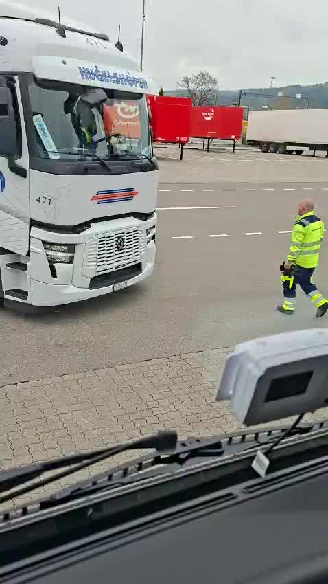 @linusgeisser