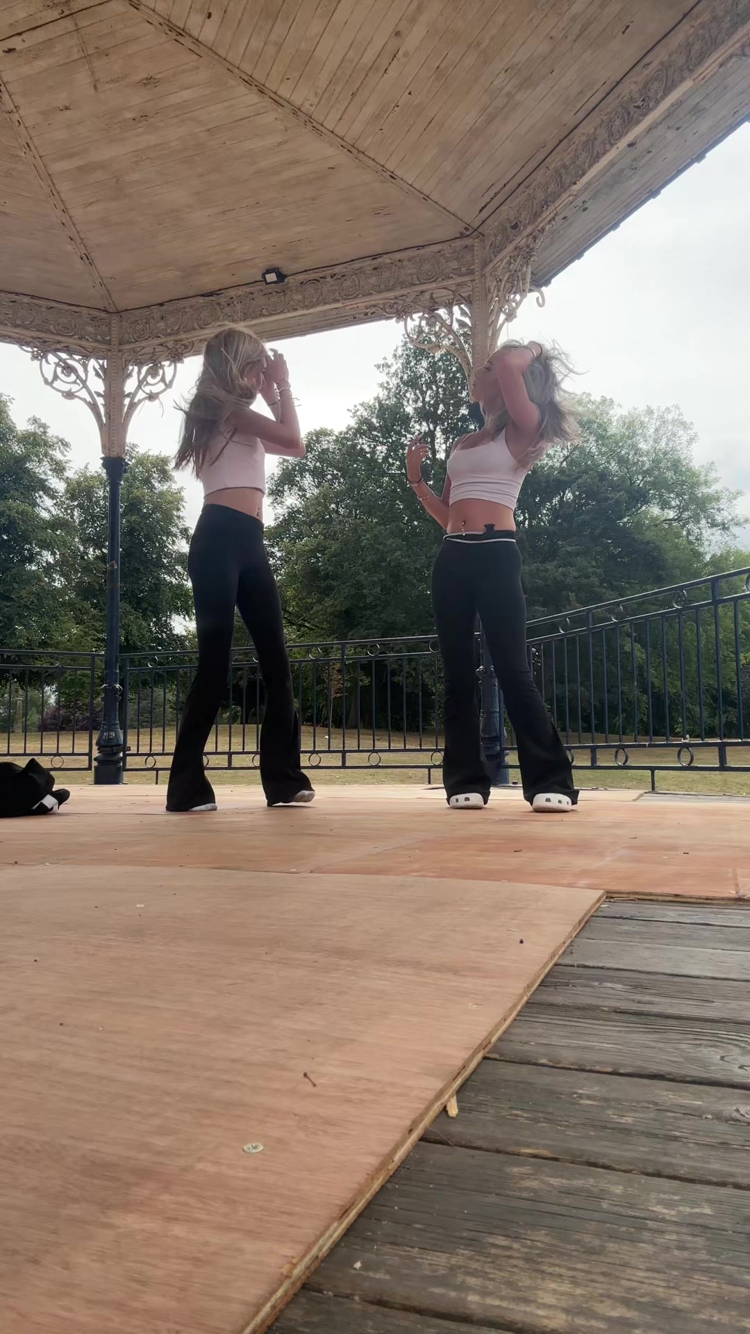 @𝑙𝑖𝑙𝑙𝑦𝑠~𝑠𝑝𝑎𝑚🐆🍒🪩