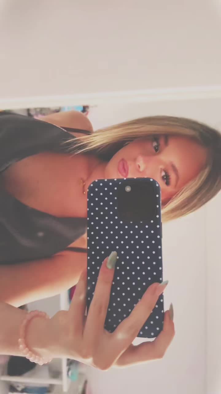 @Bunda Gyat ๐๏ธ๐งฟ๐๐ซ๐๐ซ๐๐ฟ๐ธ