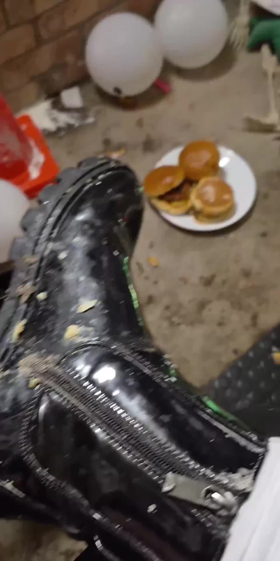 @Deadly Soles