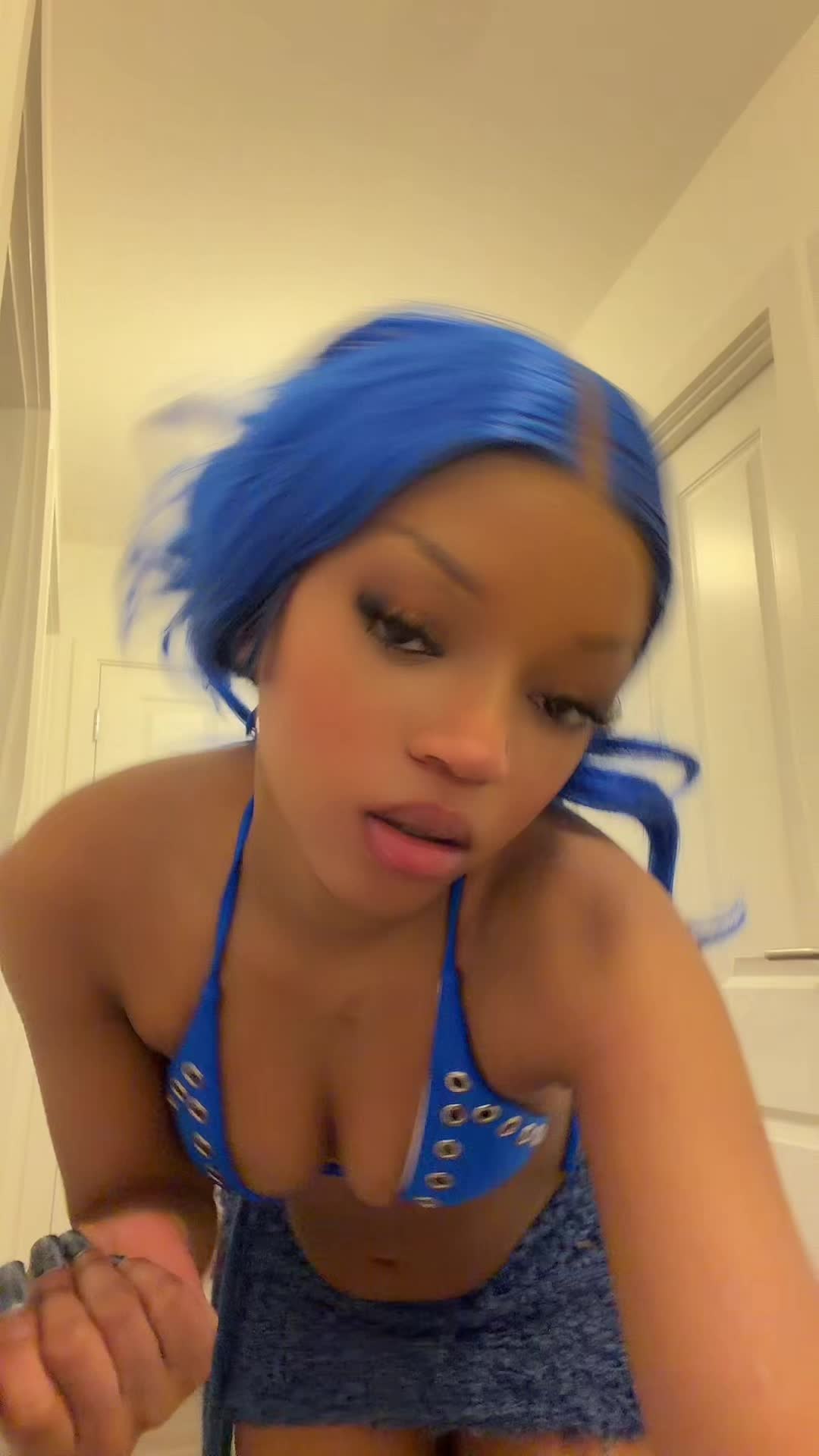 @&Iuml;'ts D&euml;&euml;ray &szlig;rown