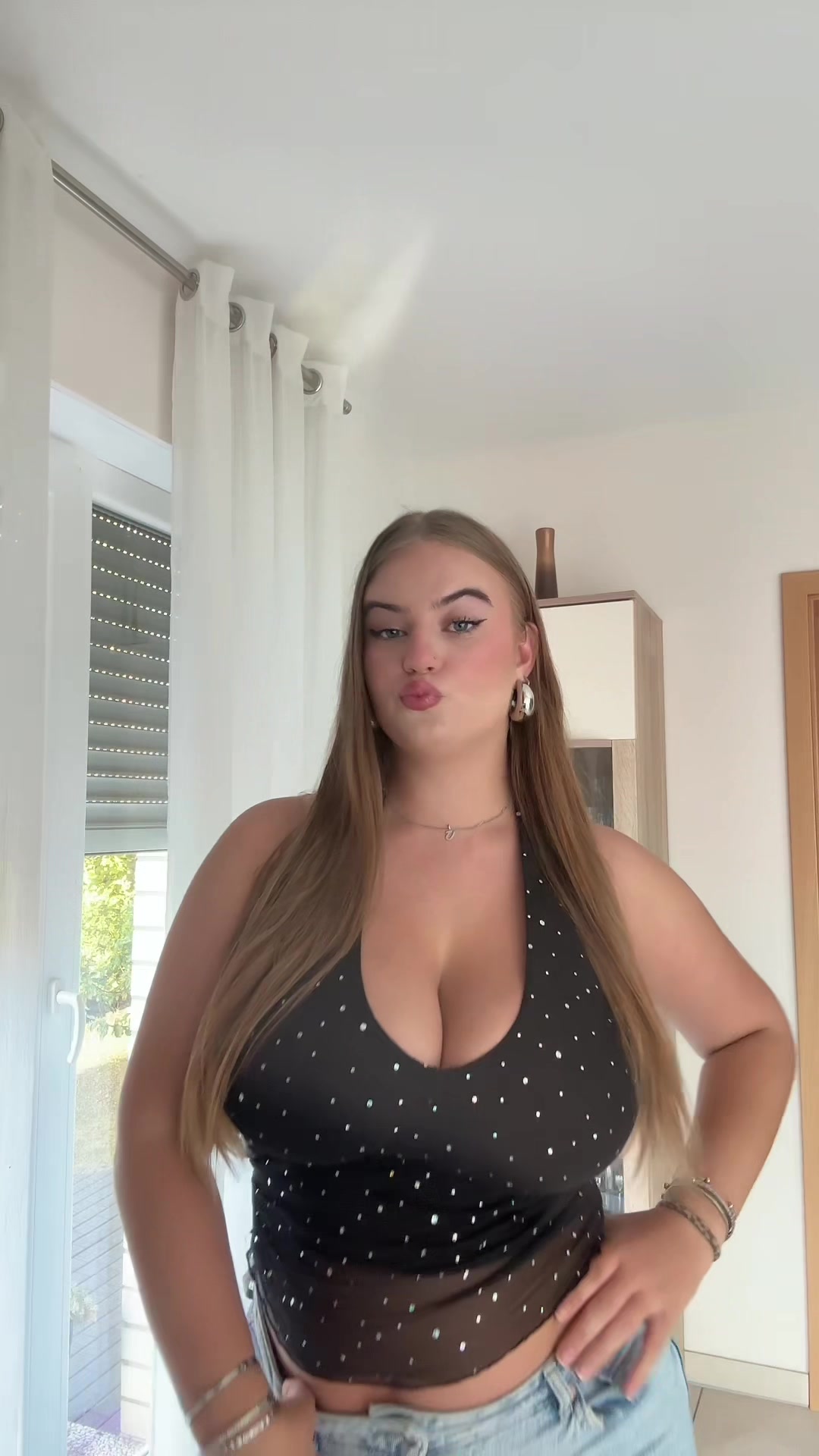 @Ванесса<3