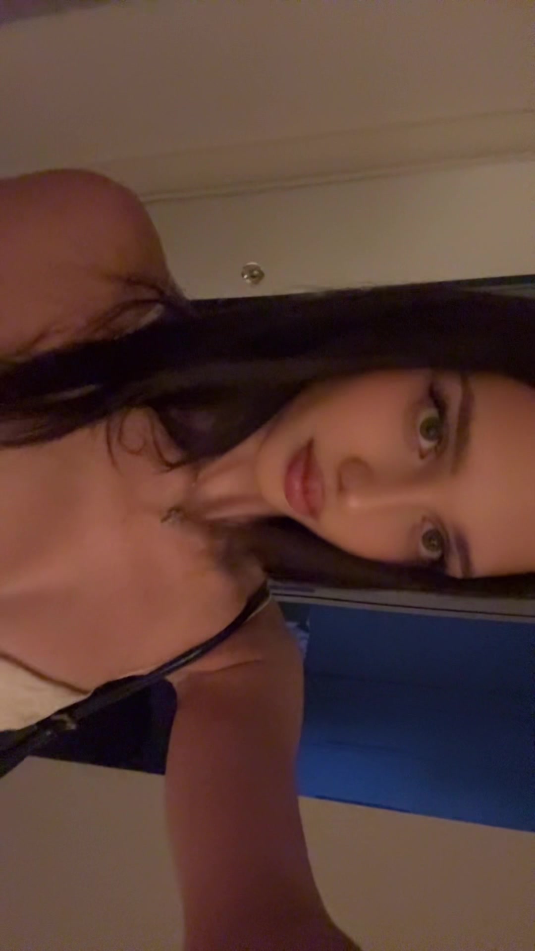 @Elisa