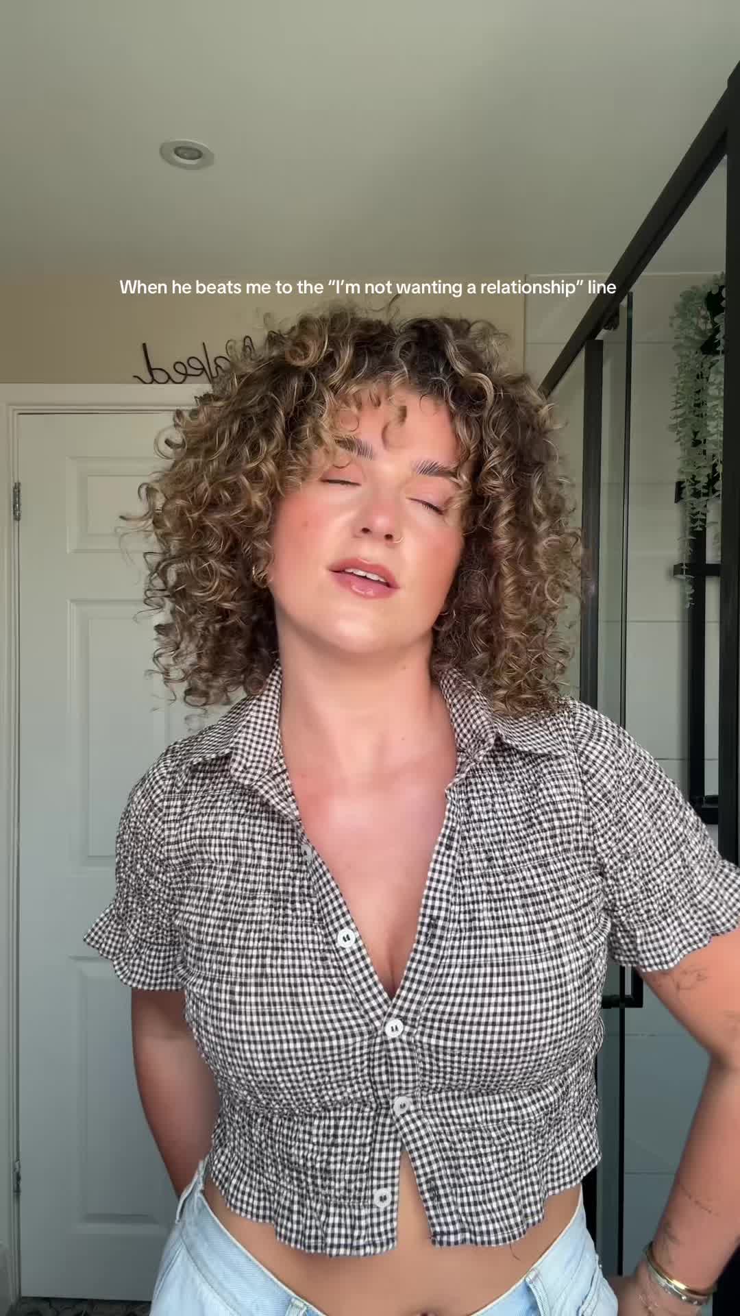 @elbuckles