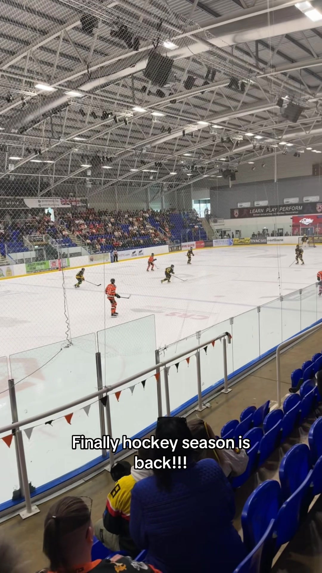 @Telford_girls_at_the_rink