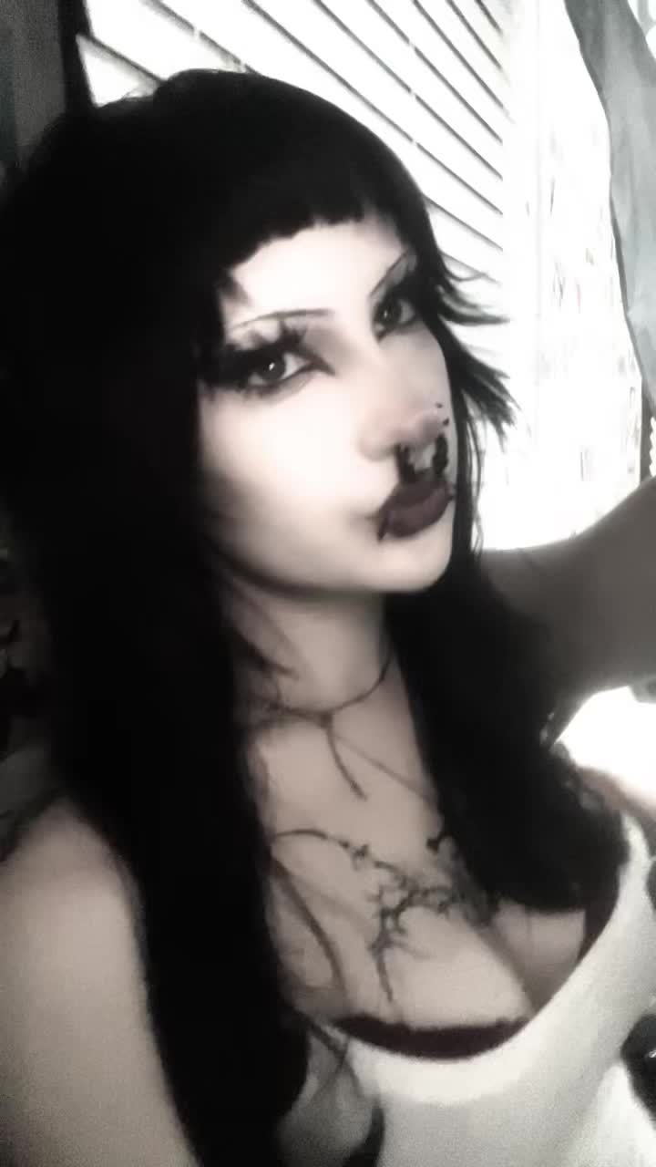 @𝒩💋