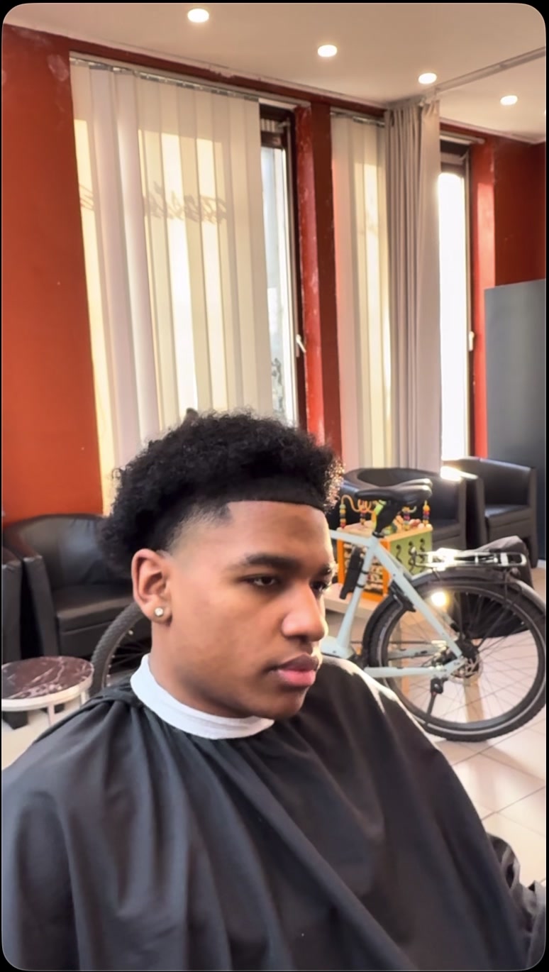 @Abdi der Friseur💈