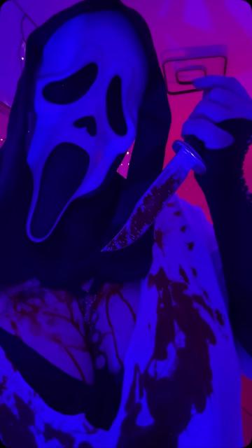 @{~Mrs_GhostFace~}