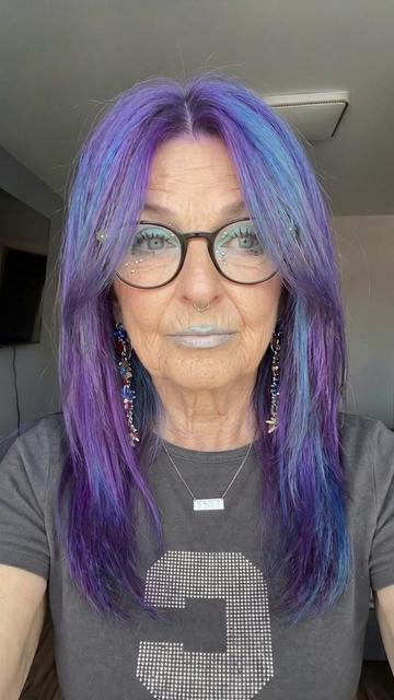 @Nyra11i
