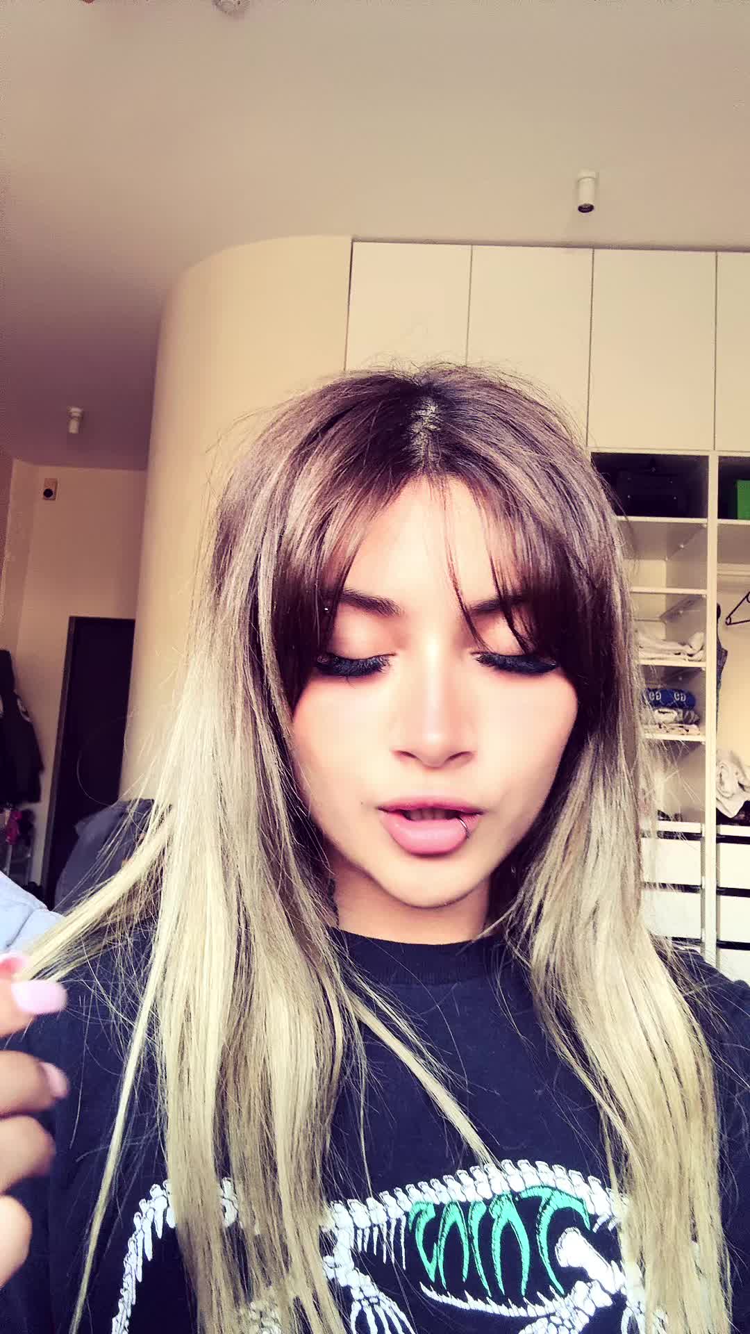 @hannahctout