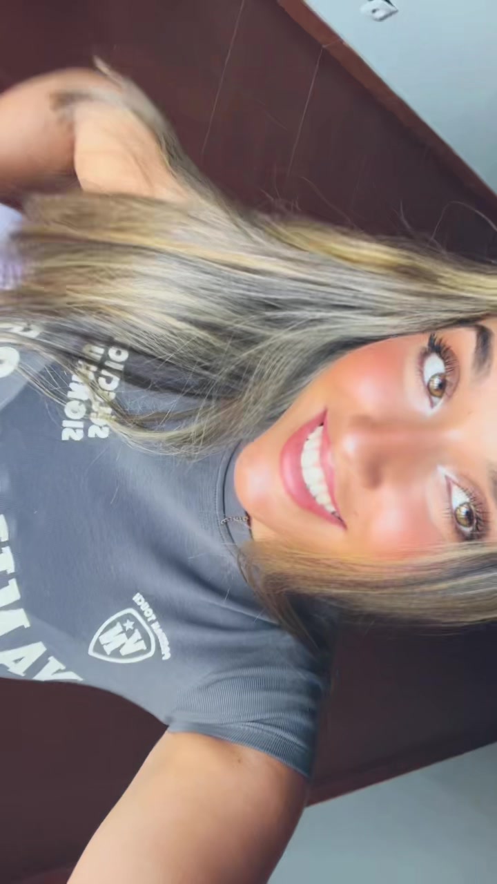 @amandamendo_