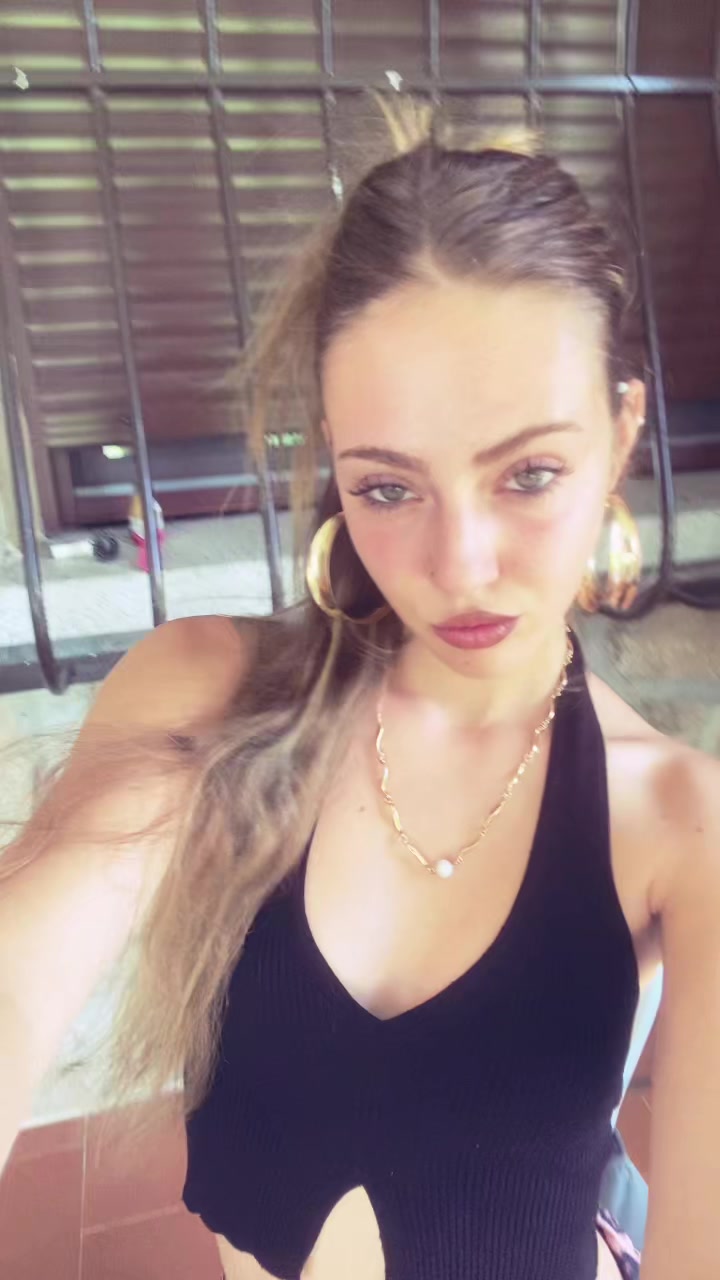 @🦋