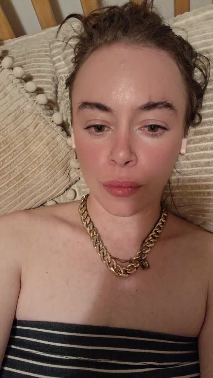 @lollyybmnqh