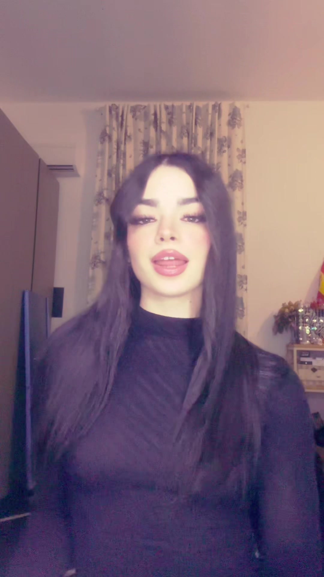 @𝐜𝐞𝐥𝐞𝐬𝐭𝐞𝐟𝐞𝐫𝐫𝐞𝐫𝐨😽
