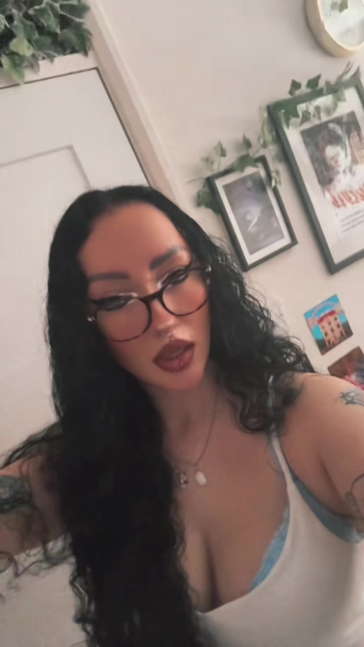 @pinkshroom69