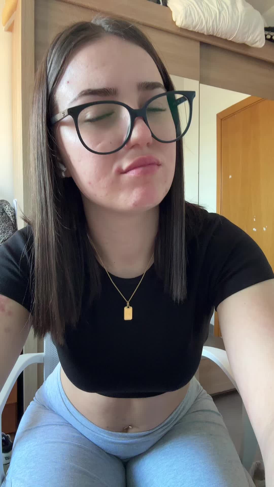 @anna