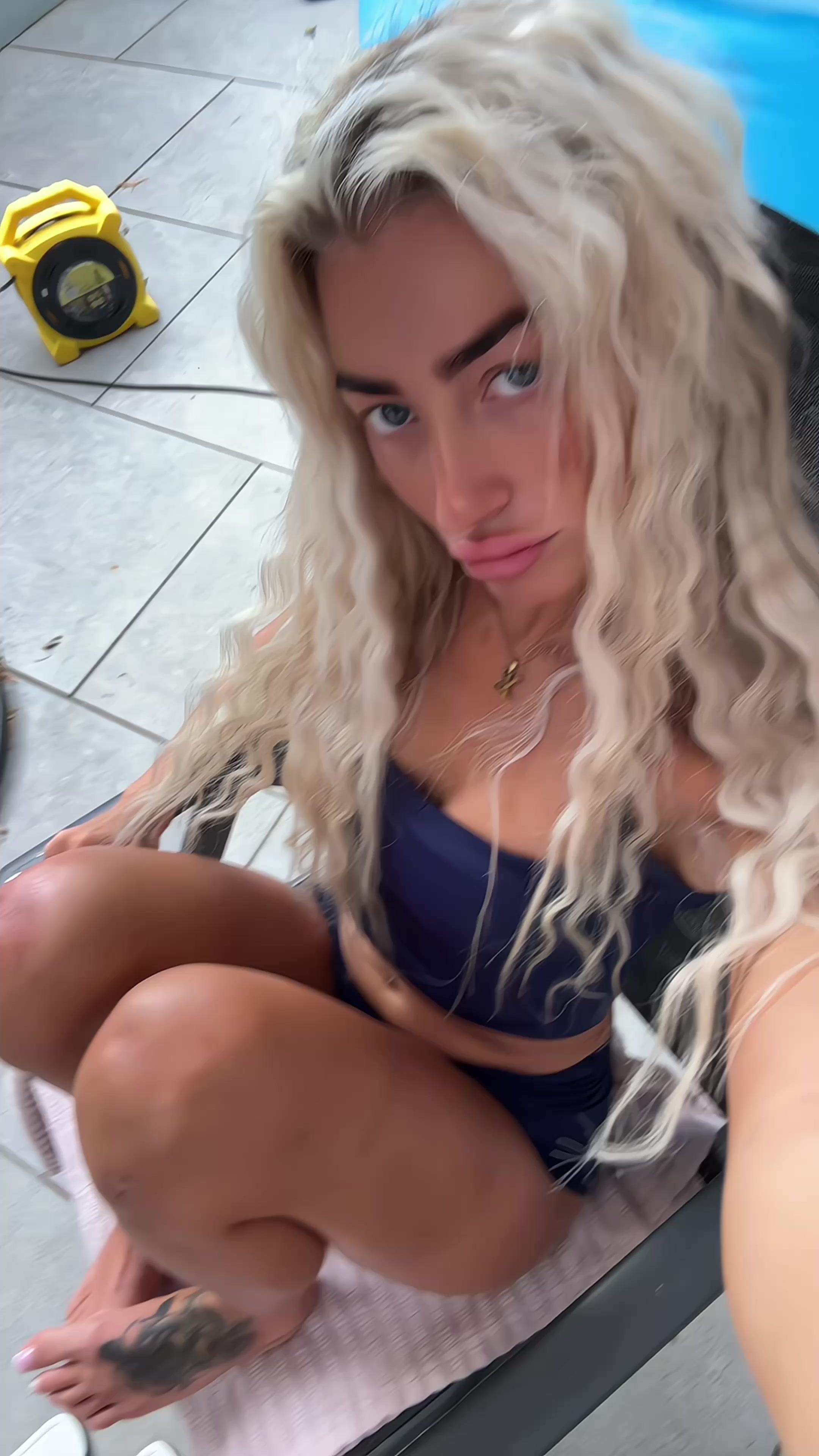 @laurenvinee