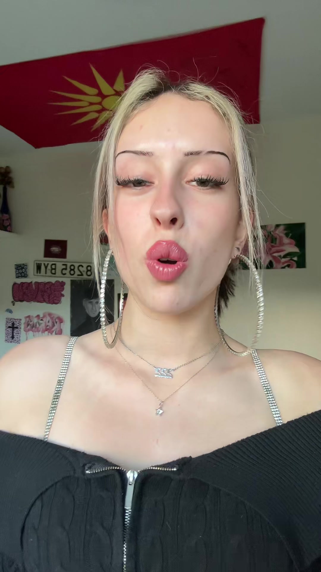 @๐๐๐