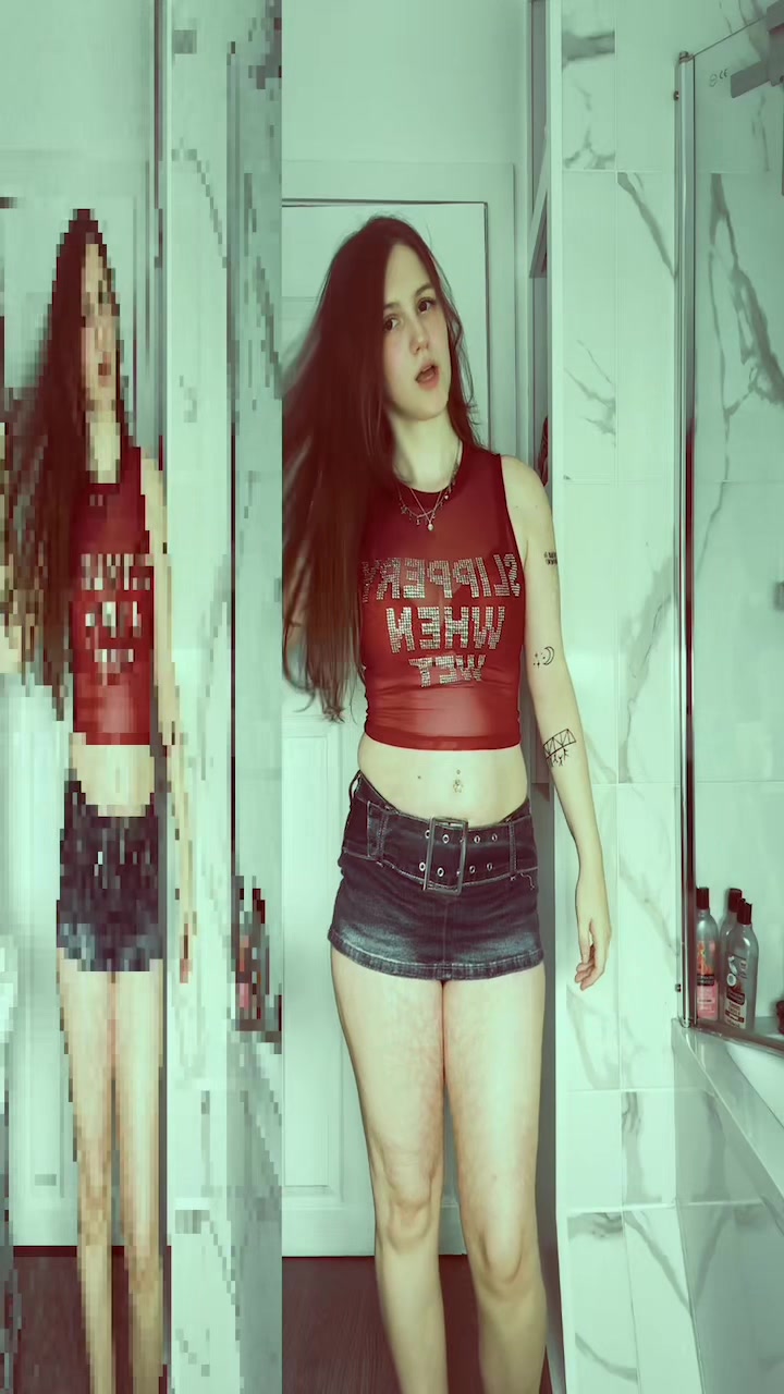 @Elle