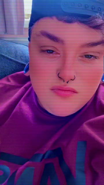 @Dora The Lesbian Explorer🎒