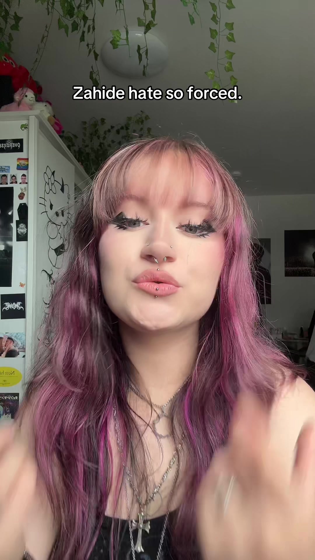 @lwyah . • ☆ . ° .•