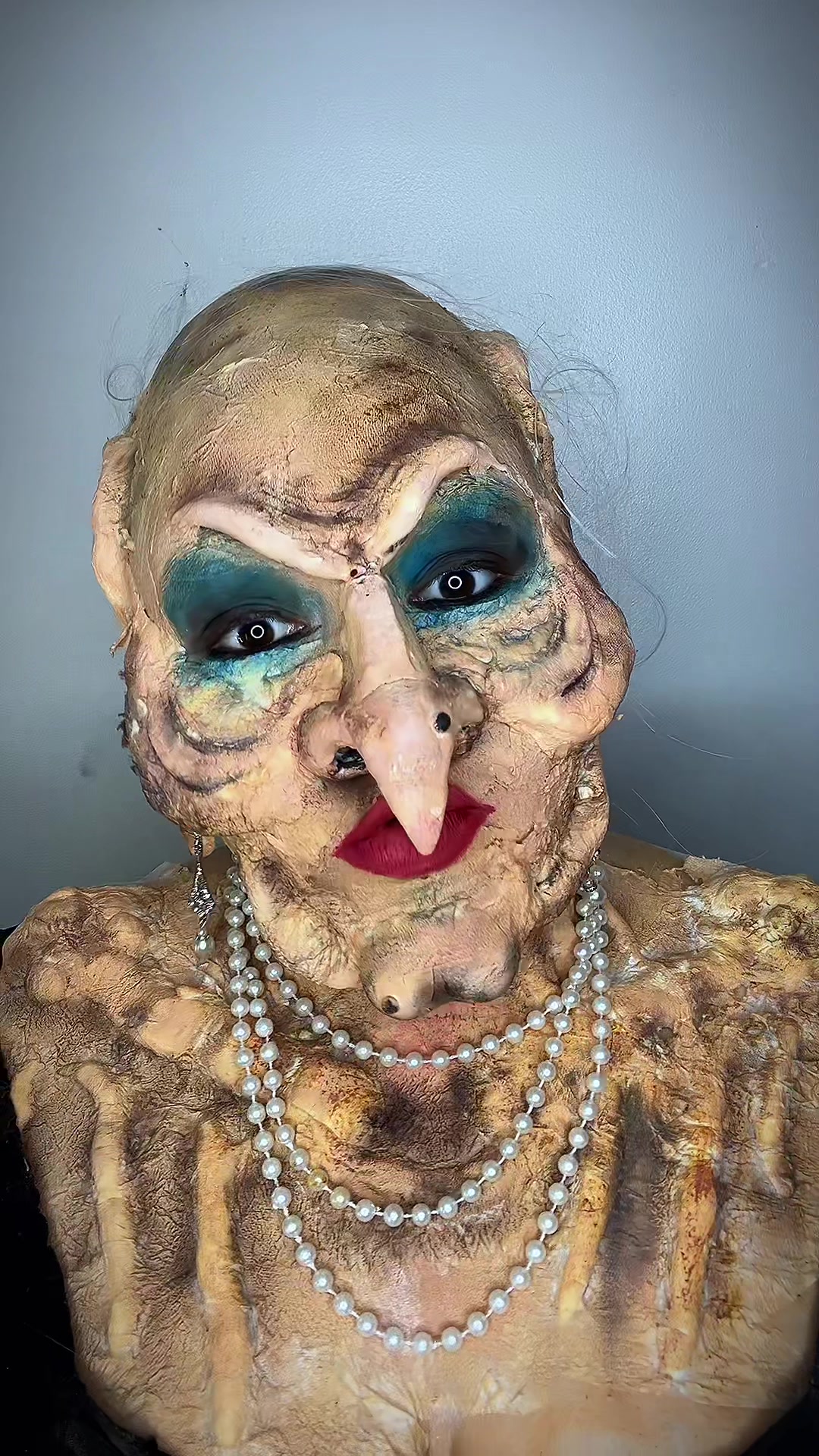 @MakeupbyChloeee.b