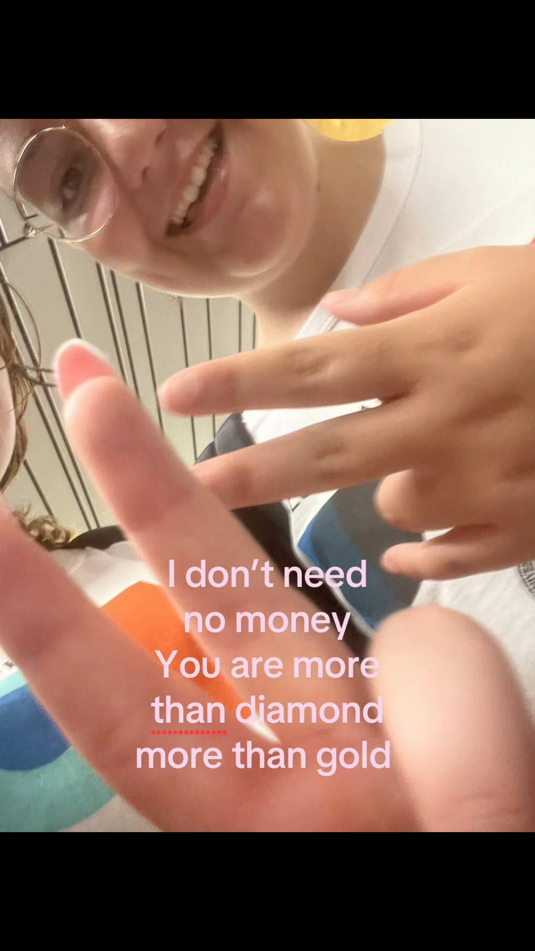@🕺✌🏻