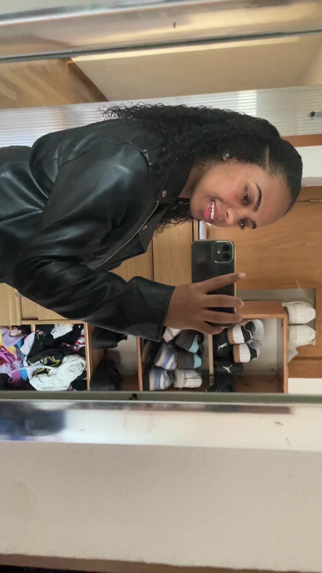@𝓋𝒾𝑜𝓁𝑒𝓉𝒶🥀
