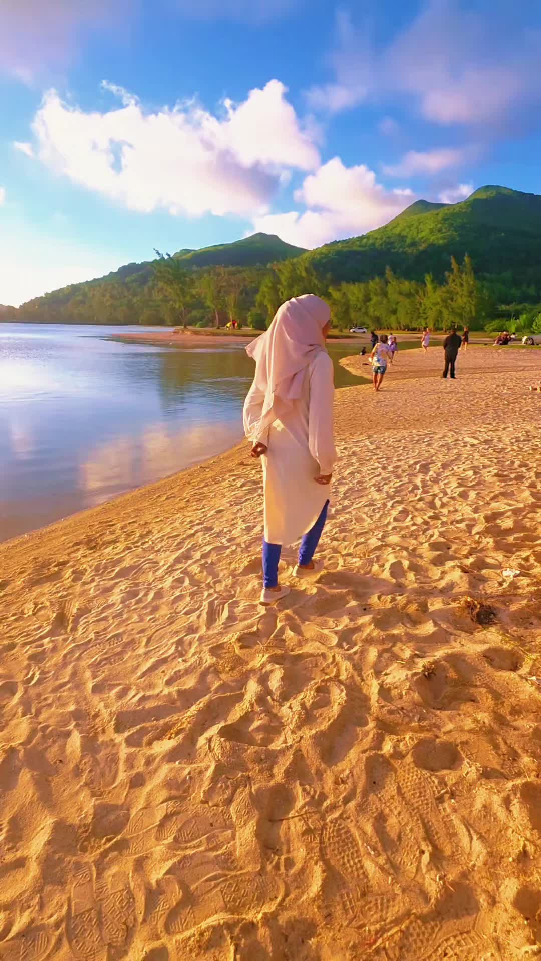 @𝓝𝓪𝔃🕊️