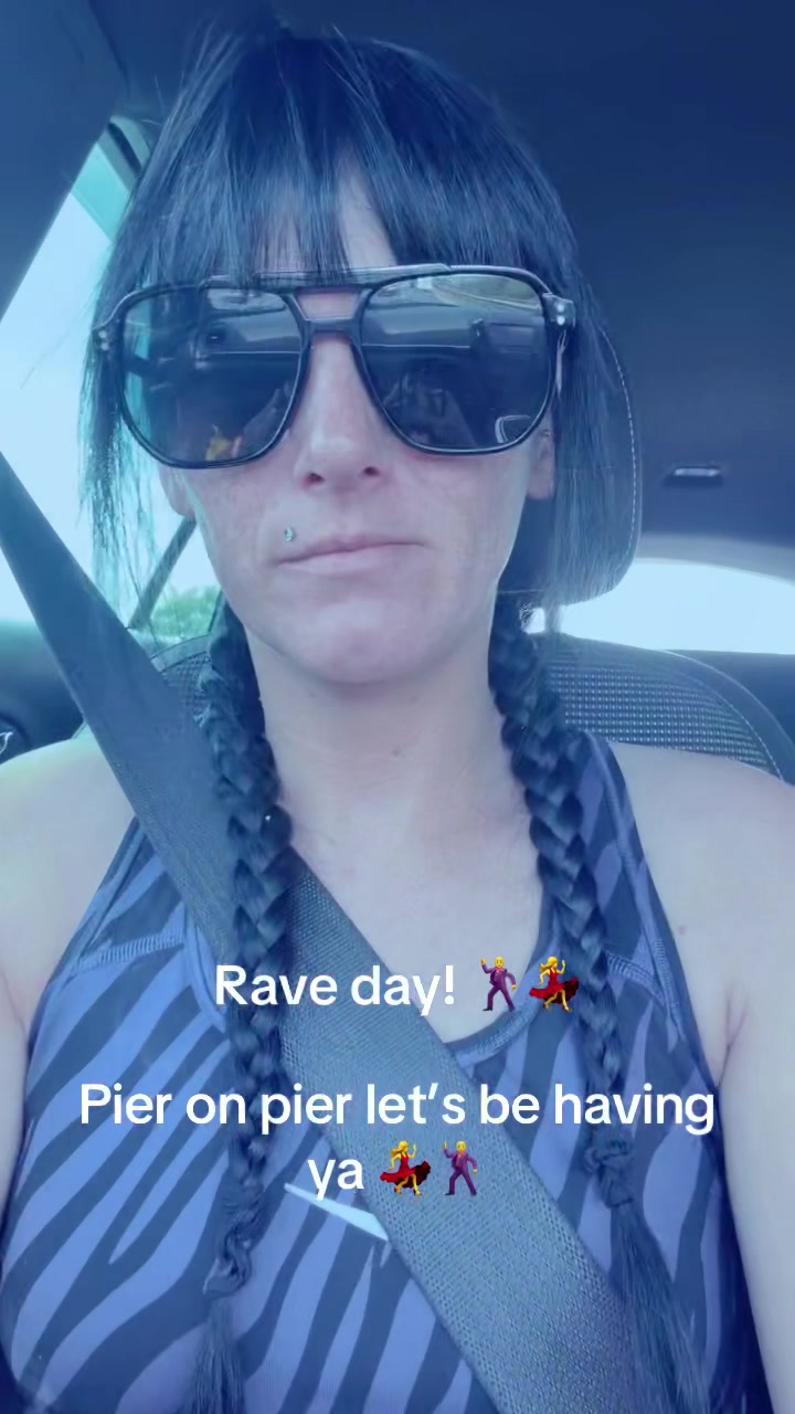 @🏴󠁧󠁢󠁥󠁮󠁧󠁿RaverRascal💃