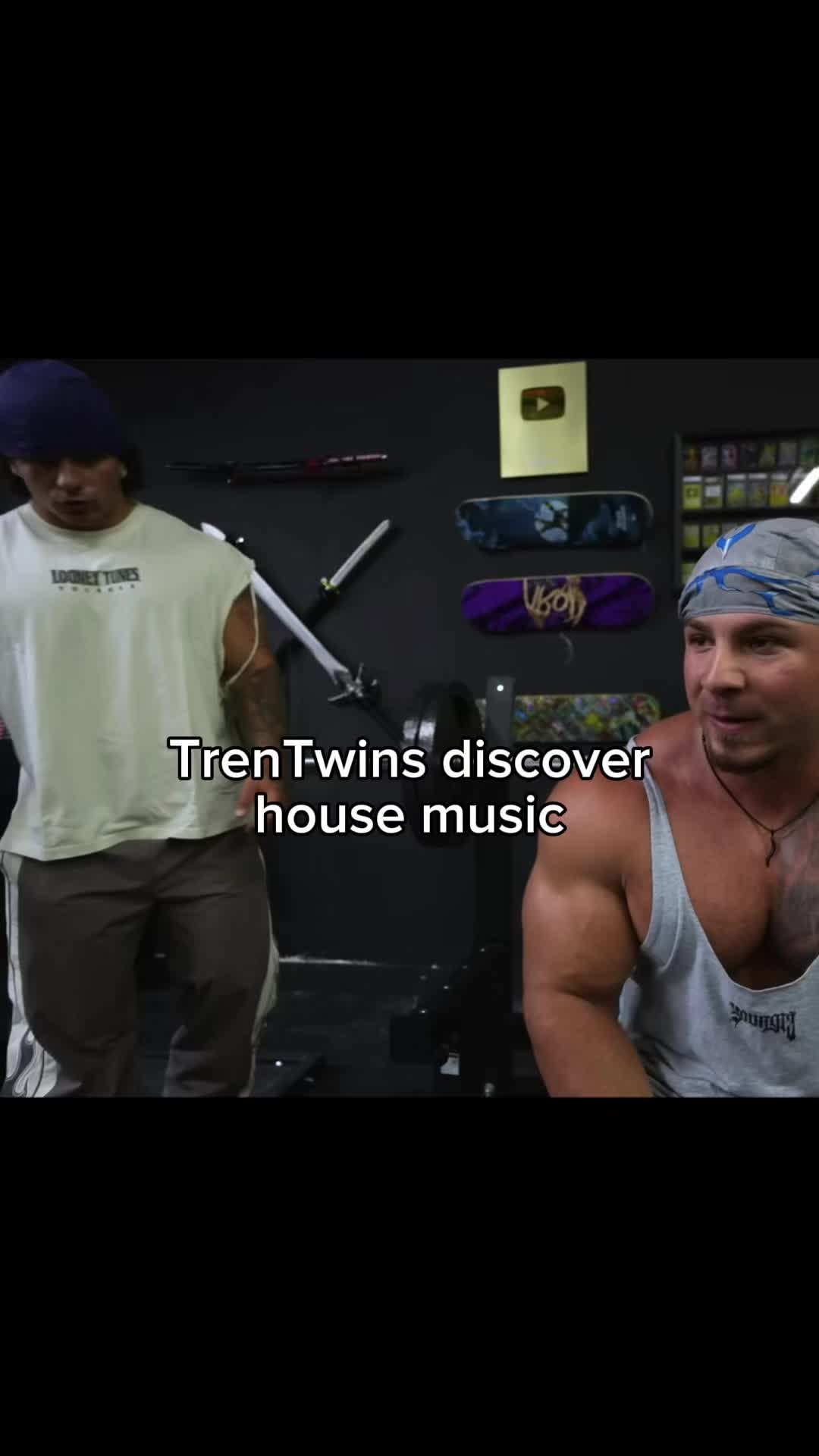@The Tren Twins
