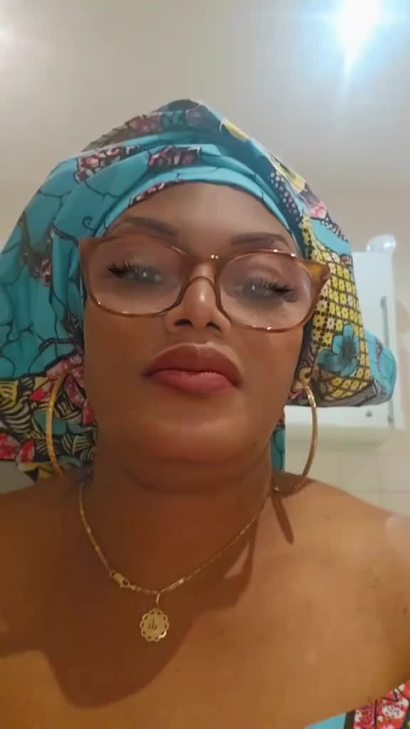 @sisi