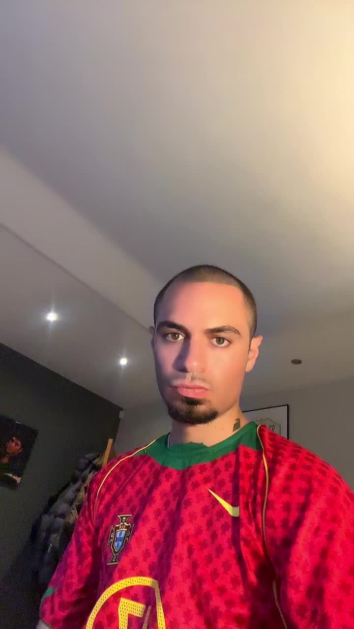 @andonisneo