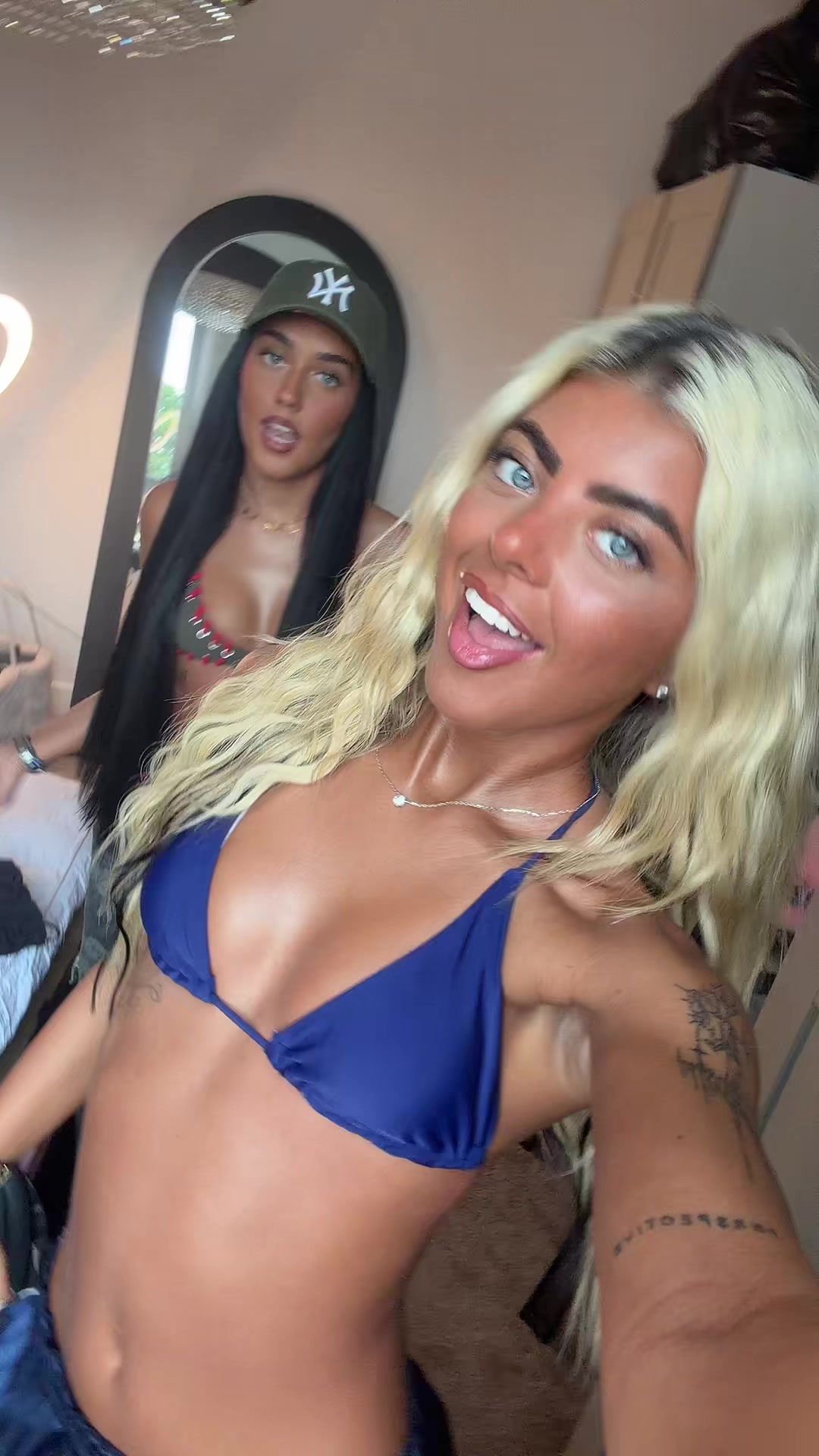 @Mikayla🍸