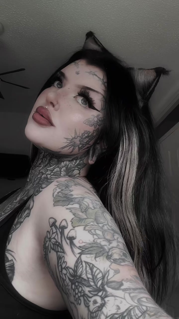 @𝔐𝔞𝔡𝔡𝔦