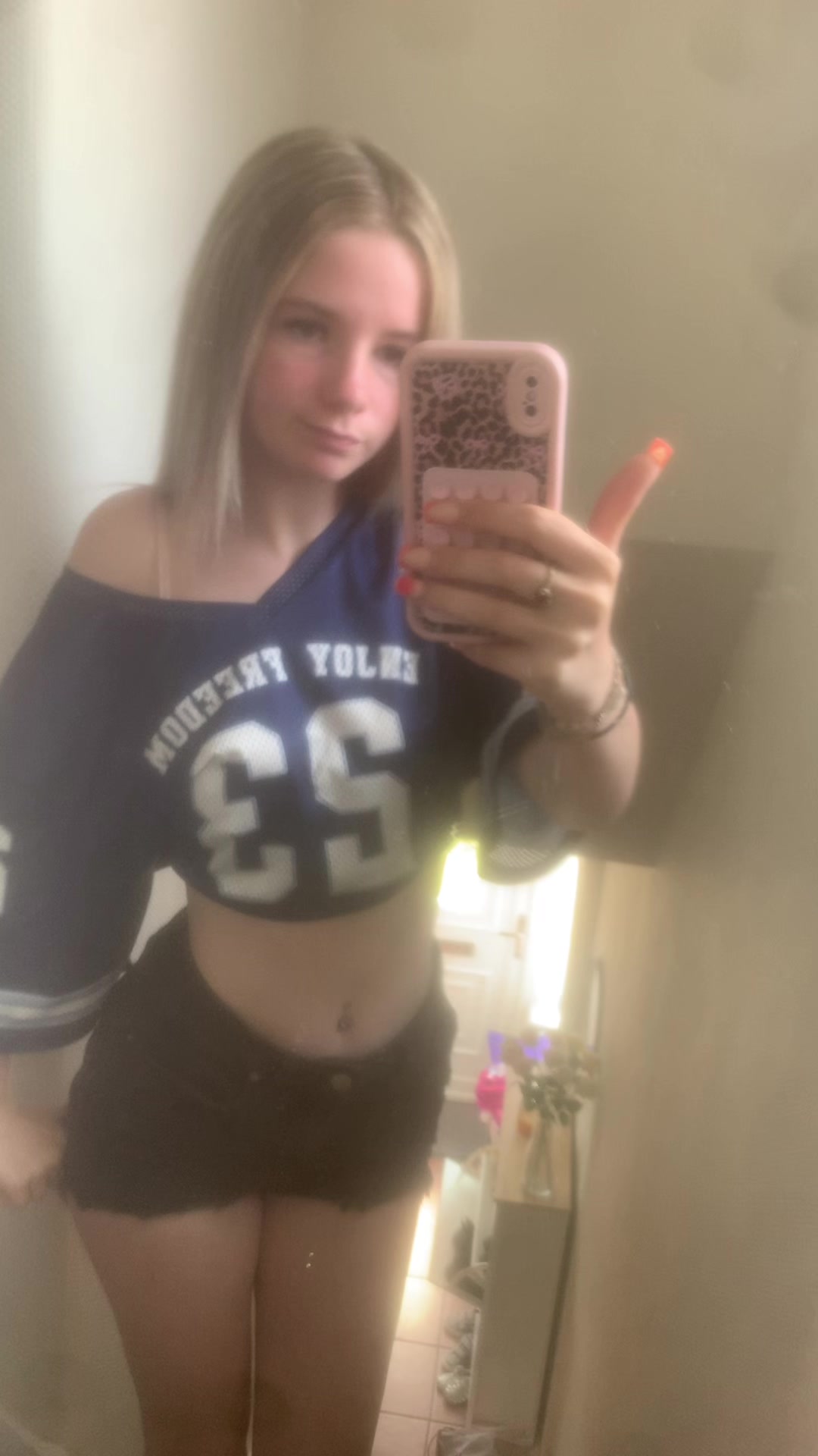 @ℳ ꨄ︎