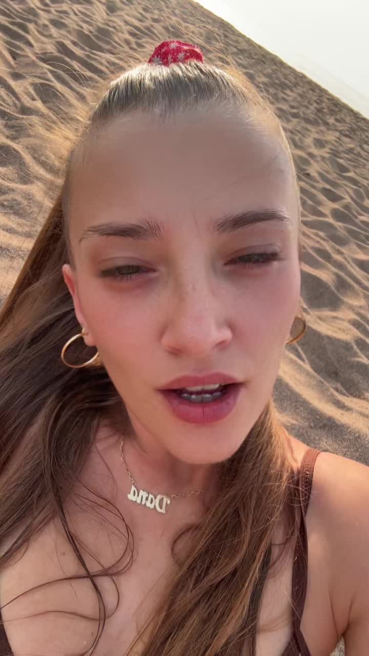 @elena_nanu