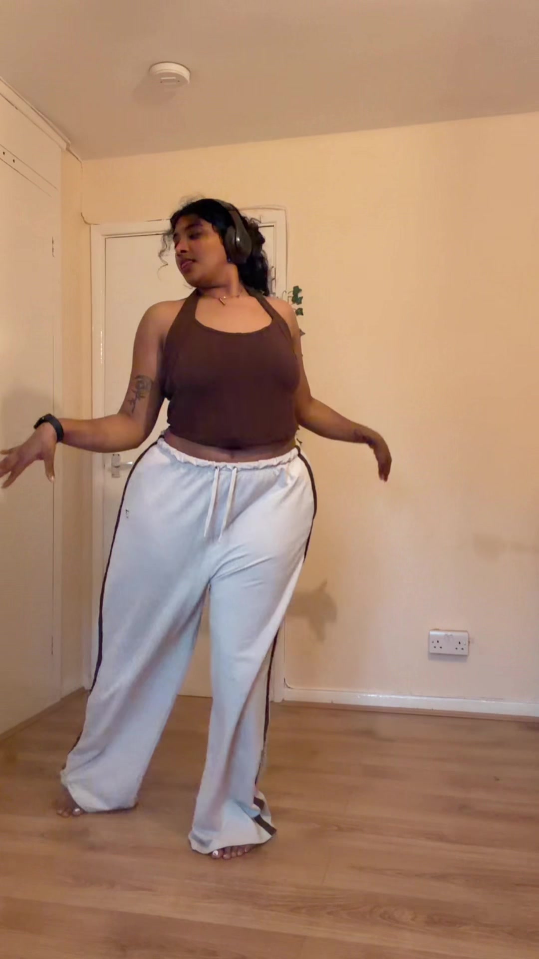 @Puhalini