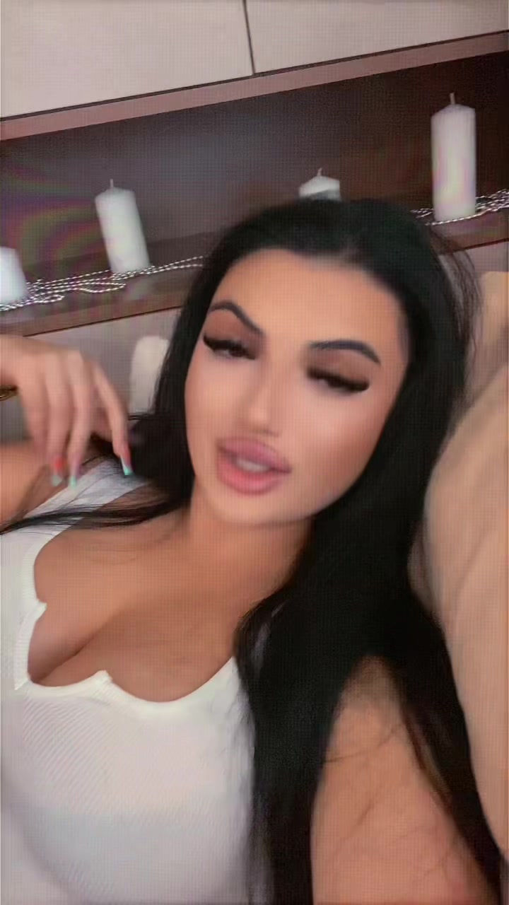 @🖤