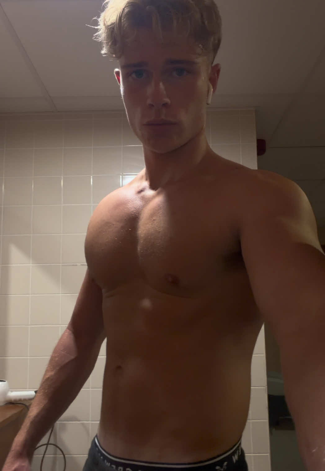 @henrylifts